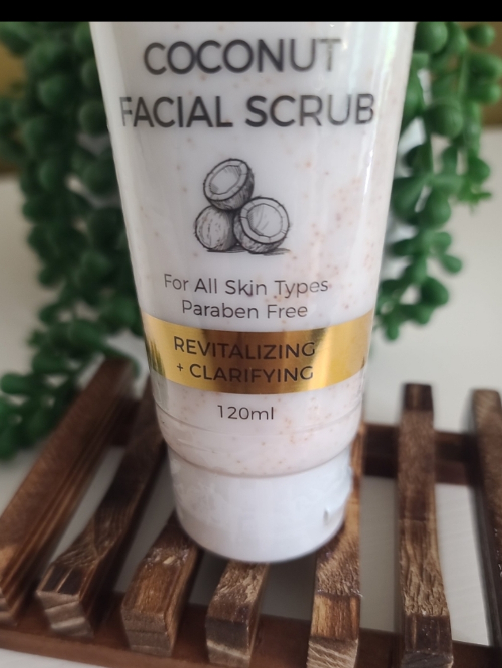 D'OR24K Coconut Facial Scrub New - Picture 3 of 5
